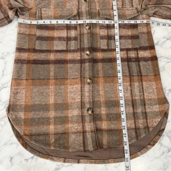Beachlunchlounge neutral tan brown plaid shirt shacket woman’s size small - Picture 5 of 8